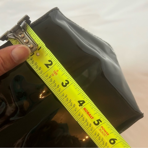 Marc Jacobs Fragrances Black Glossy PVC Multicolored Floral Tote Flower Garden - Picture 8 of 9